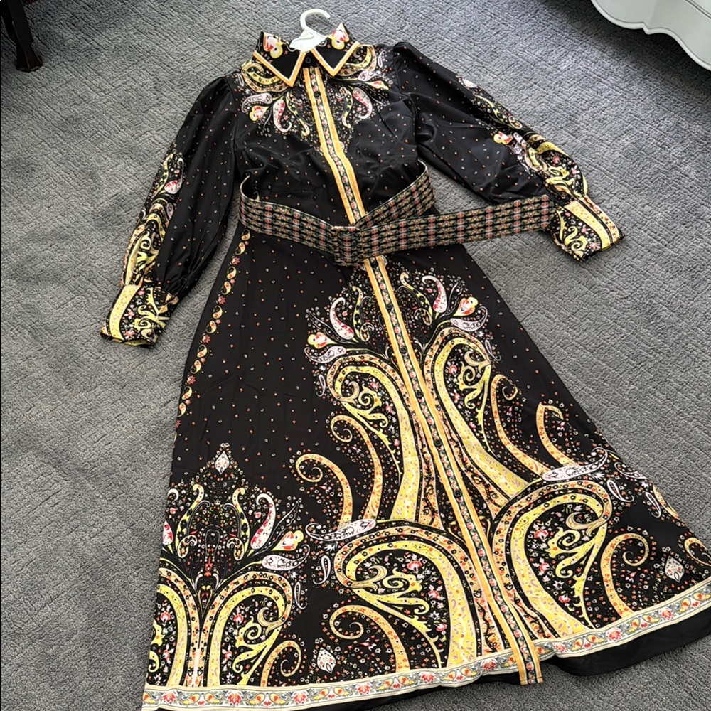Elegant Black and Yellow Paisley Dress